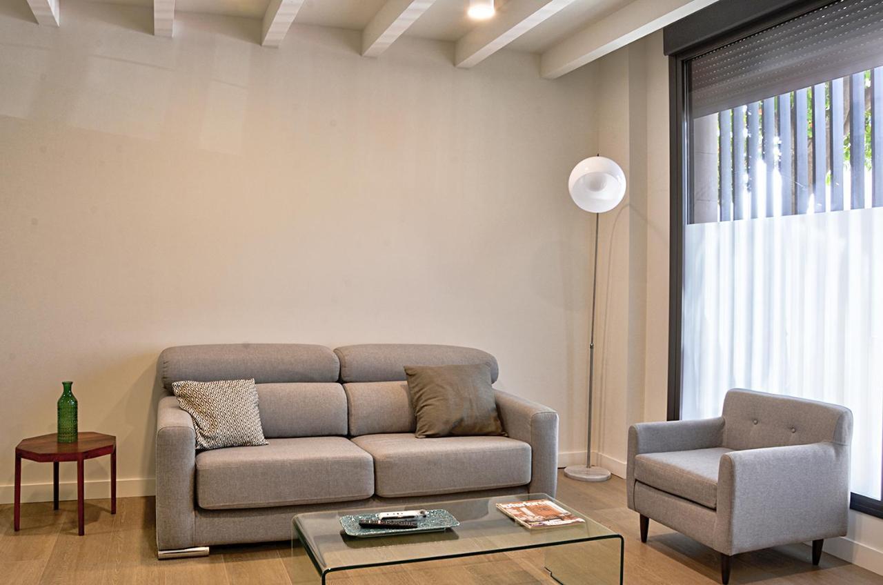 Apartamento De Dos Dormitorios En Triana Sevilla Eksteriør billede