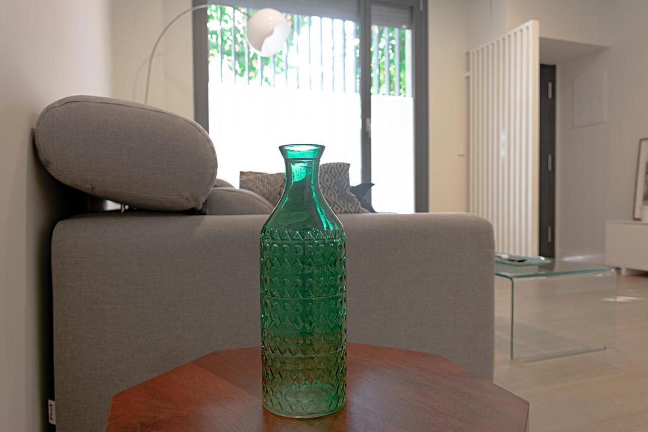 Apartamento De Dos Dormitorios En Triana Sevilla Eksteriør billede