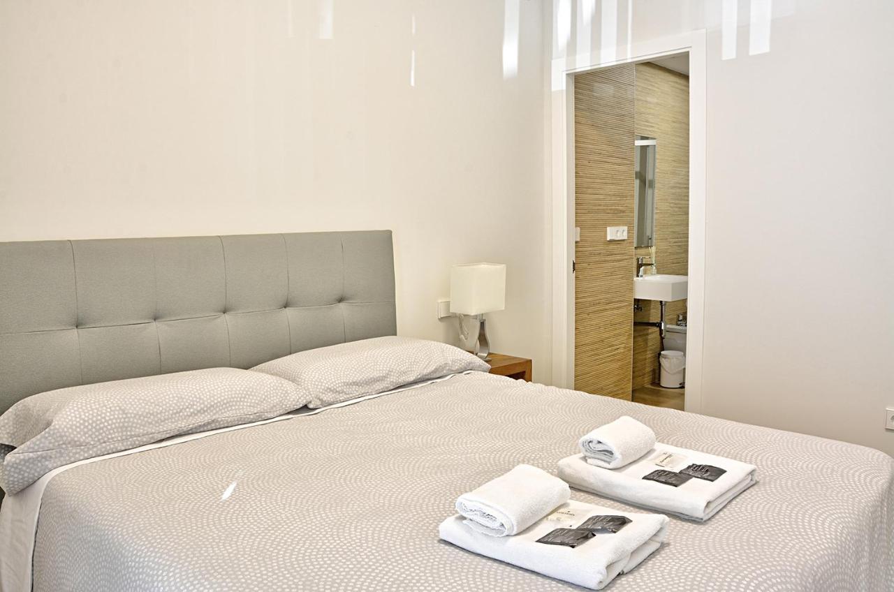 Apartamento De Dos Dormitorios En Triana Sevilla Eksteriør billede